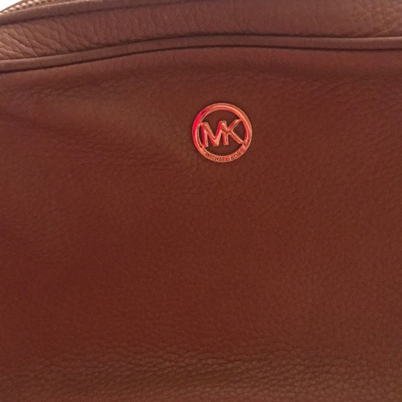 Michael Kors Crossbody - Picture 4 of 8